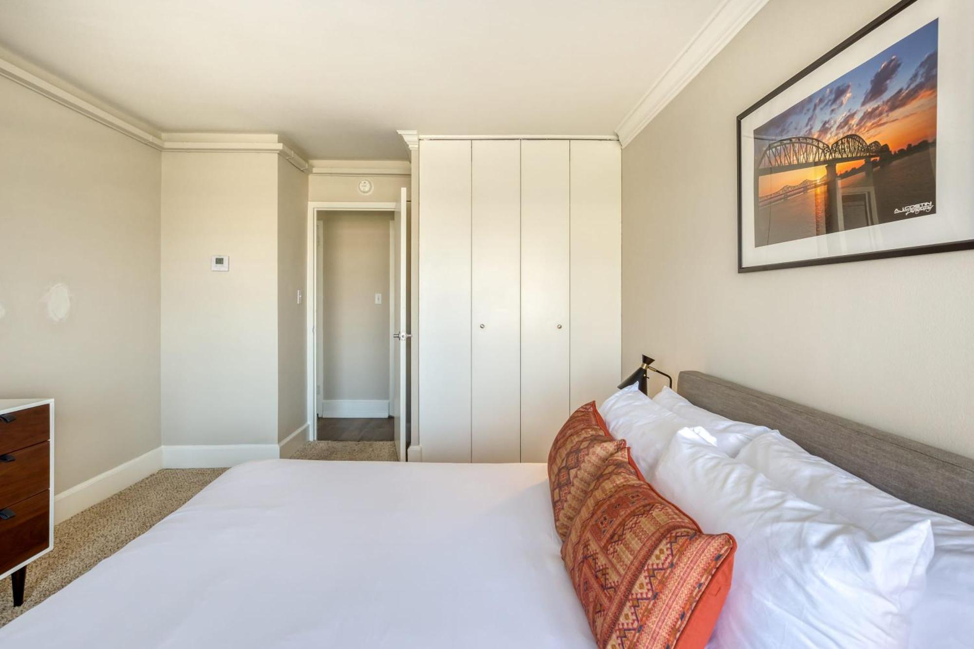 Cozysuites 800 Tower 2Br With Gym! 28 Louisville Kültér fotó